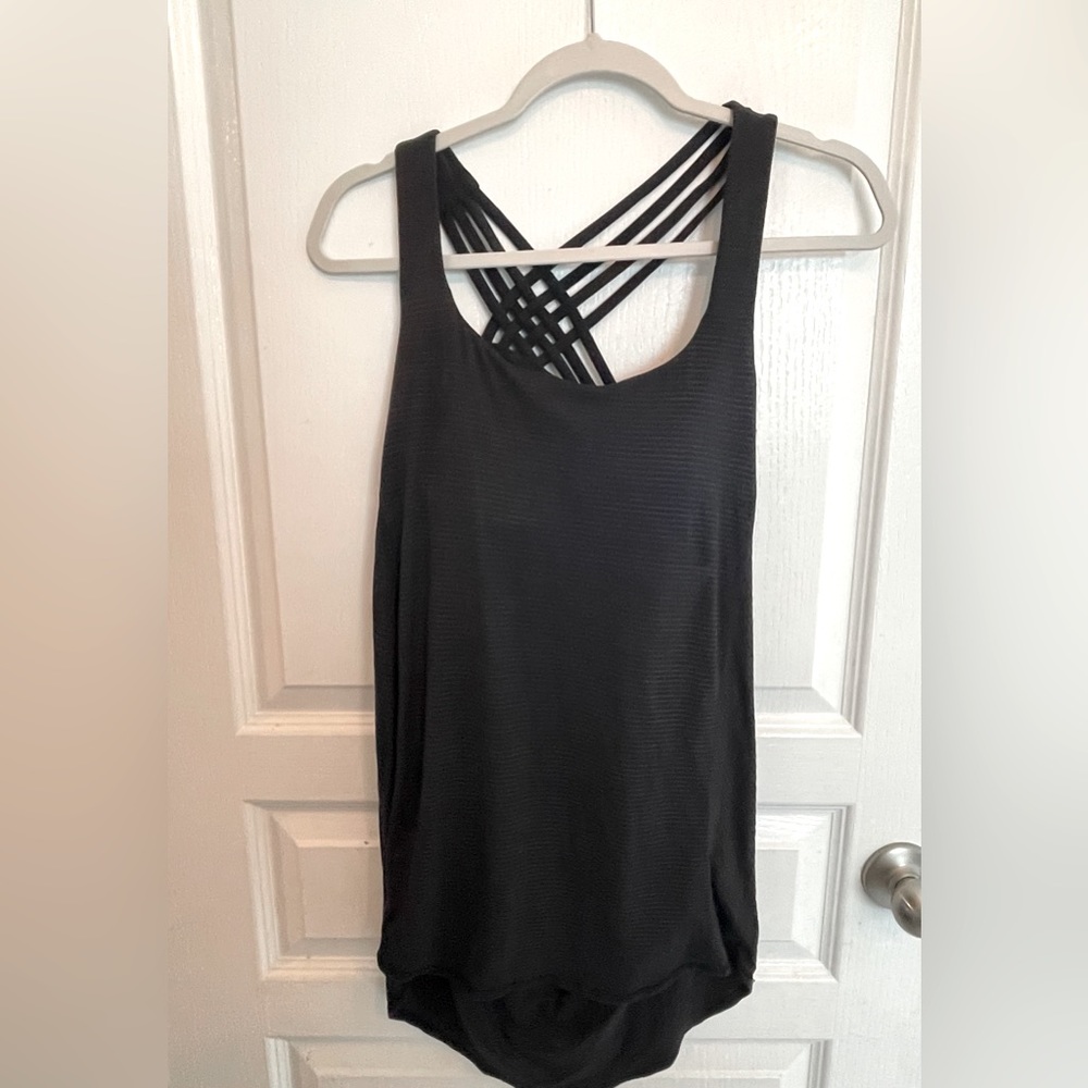 Lululemon tank with built in bra size 8